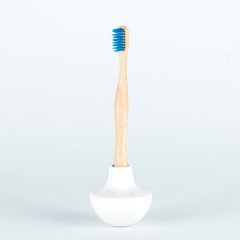 “Nordics” Porcelain toothbrush stand