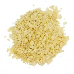 Peanut kernels sliced